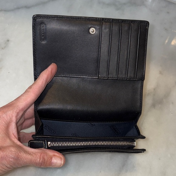 Coach Wallet Black Jacquard Signature Stripe Compact Sized Tri-Fold - Picture 9 of 11